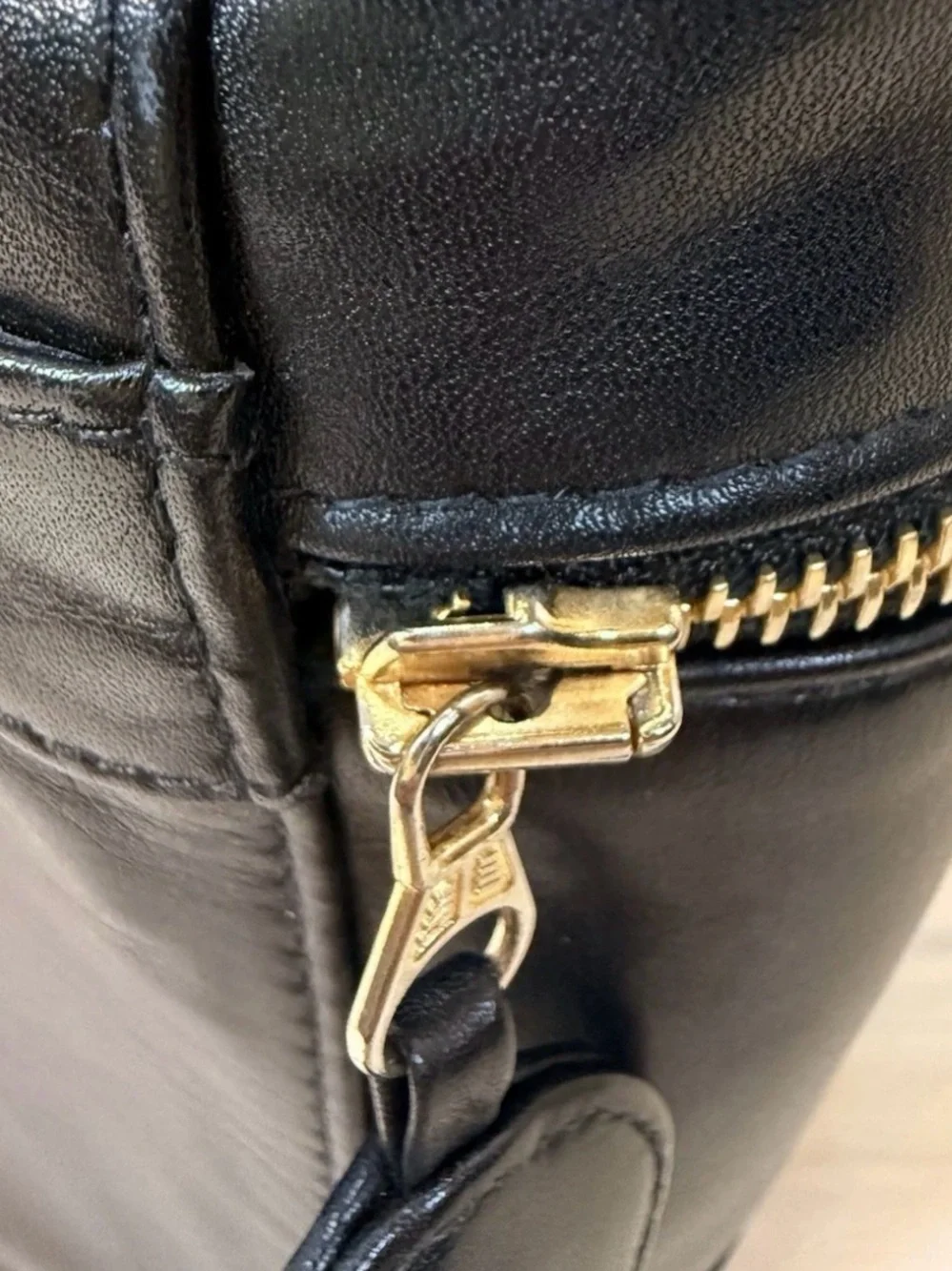 CHANEL classic black